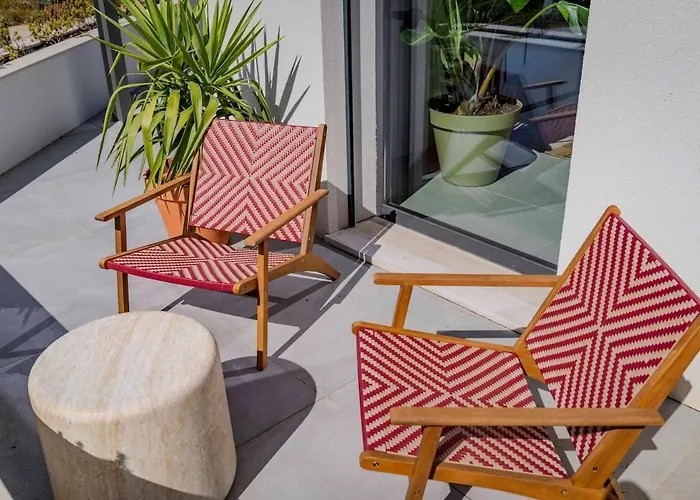 Brand New Ocean View By Barefoot Portugal